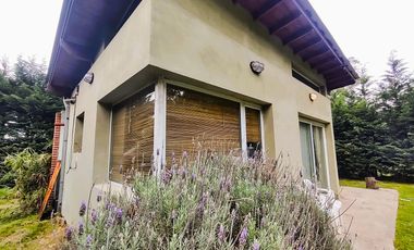 VENTA | APTO CREDITO | CASA 2 AMB CON GRAN JARDIN | ZONA BOSQUE P RAMOS