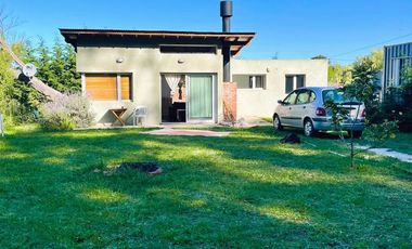 VENTA | APTO CREDITO | CASA 2 AMB CON GRAN JARDIN | ZONA BOSQUE P RAMOS