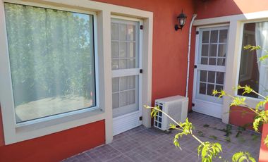 VENTA CASA 2/3 DOMIRTORIOS 2 BAÑOS EN PAGO CHICO. GRAN LOTE PARQUIZADO