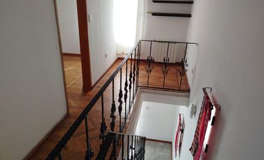 VENTA CASA 2/3 DOMIRTORIOS 2 BAÑOS EN PAGO CHICO. GRAN LOTE PARQUIZADO