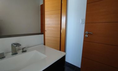 VENTA CASA 2/3 DOMIRTORIOS 2 BAÑOS EN PAGO CHICO. GRAN LOTE PARQUIZADO