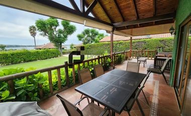 Casa En Venta De 4 Dorm. Lago Rapel
