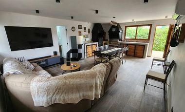 Casa En Venta De 4 Dorm. Lago Rapel