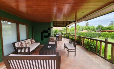Casa En Venta De 4 Dorm. Lago Rapel
