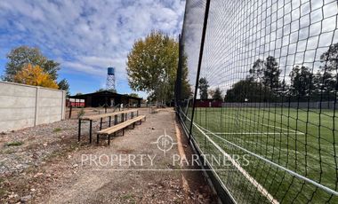 Gran centro deportivo en operación a puerta cerrada