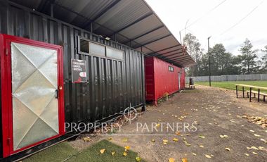 Gran centro deportivo en operación a puerta cerrada