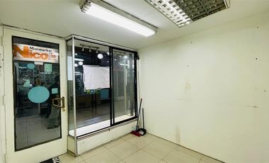 Local Comercial en Venta en Huérfanos / San Antonio