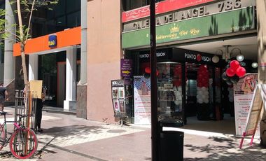 Local Comercial en Venta en Huérfanos / San Antonio