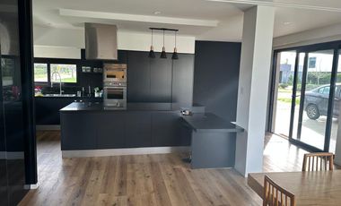 VENTA - CASA - COUNTRY ALTOS DE LA RIBERA