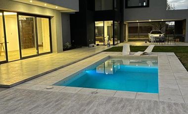 VENTA - CASA - COUNTRY ALTOS DE LA RIBERA