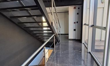 Oficina en alquiler,  Cerro de las Rosas, Zona Norte