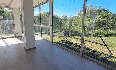 Oficina en alquiler,  Cerro de las Rosas, Zona Norte