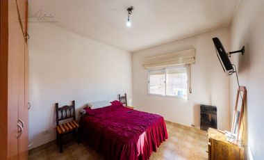 VENTA CASA  - 4 DORMITORIOS - General Fernandez Oro