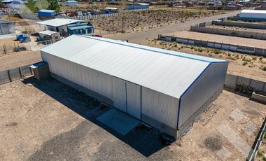 En Alquiler | Galpón de 450 m2 | Parque Industrial | Centenario