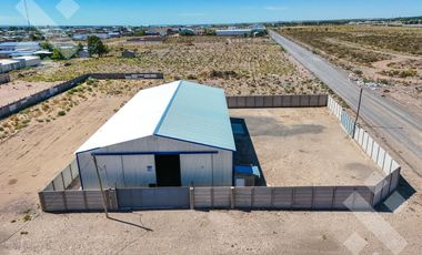 En Alquiler | Galpón de 450 m2 | Parque Industrial | Centenario