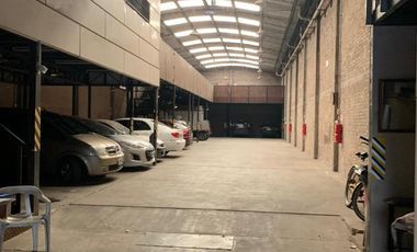 Galpón en venta en  Lanus