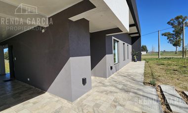 Casa en Venta En Colon Entre Ríos.