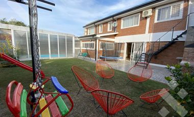 VENTA CASA CON DPTO CALLE ELORDI AL 600. Bº UNION RESIDENCIAL PLOTTIER NEUQUEN