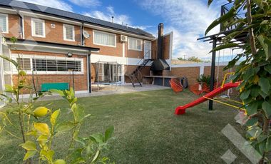 VENTA CASA CON DPTO CALLE ELORDI AL 600. Bº UNION RESIDENCIAL PLOTTIER NEUQUEN