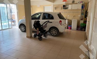 VENTA CASA CON DPTO CALLE ELORDI AL 600. Bº UNION RESIDENCIAL PLOTTIER NEUQUEN