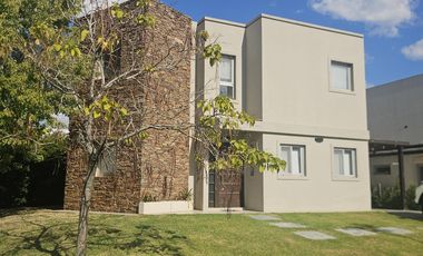 Casa en Los Alisos Nordelta