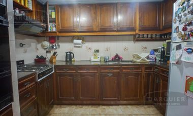 CHALET EN BURZACO