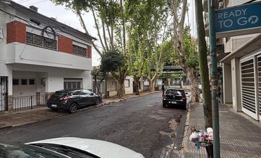 Local con vivienda, ampliable a un gran local. Olivos.