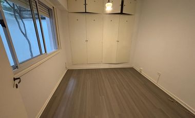 Local con vivienda, ampliable a un gran local. Olivos.