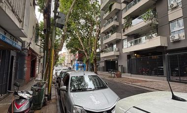 Local con vivienda, ampliable a un gran local. Olivos.