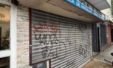 Local con vivienda, ampliable a un gran local. Olivos.
