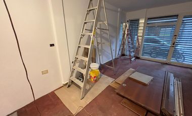 Local con vivienda, ampliable a un gran local. Olivos.