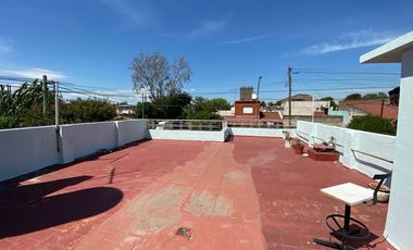 Casa 3 ambientes VENTA Lanus