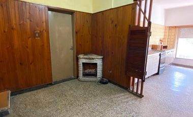 Casa 3 ambientes VENTA Lanus