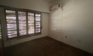 Casa 3 ambientes VENTA Lanus