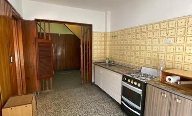 Casa 3 ambientes VENTA Lanus