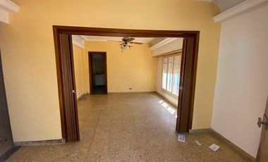 Casa 3 ambientes VENTA Lanus