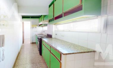 Piso en venta en  La Plata