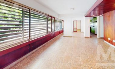 Piso en venta en  La Plata