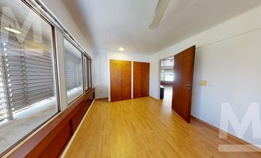 Piso en venta en  La Plata
