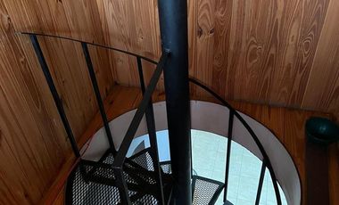 PH 1°  Piso por escalera solo para profesional.  en Lanús Este