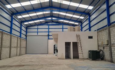 Bodega comercial de 800 m² en renta, Santa María Begoña, Qro. Transformador 150