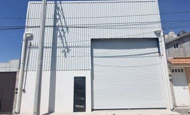 Bodega comercial de 300 m² en renta, en San José el Alto, Querétaro