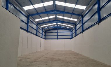 Bodega comercial de 300 m² en renta, en San José el Alto, Querétaro