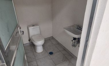 Bodega comercial de 300 m² en renta, en San José el Alto, Querétaro