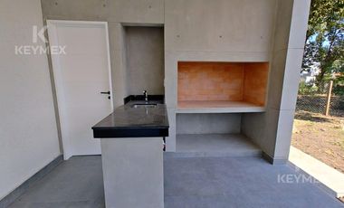 Casa en venta Santa Elisa - Pilar del Este