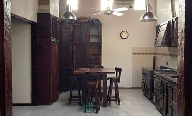 CASA EN VENTA EN BURZACO