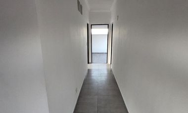 Alquiler de Casa 4 ambientes, 3 dormitorios, 3 Baños y Garage en Barrio Laguna Azul - Spegazzini
