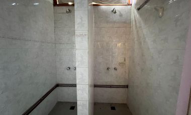Casa en venta- Barrio G. Lehmann