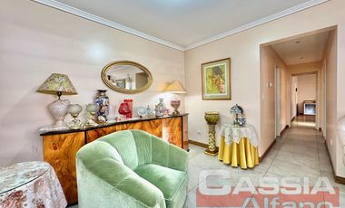 DEPARTAMENTO IMPECABLE ESTADO 4 AMBIENTES, COCHERA DOBLE, BALCON Y AMENITIES