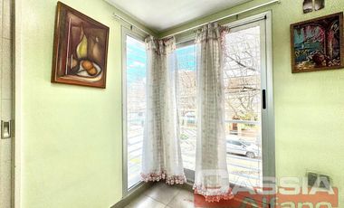 DEPARTAMENTO IMPECABLE ESTADO 4 AMBIENTES, COCHERA DOBLE, BALCON Y AMENITIES